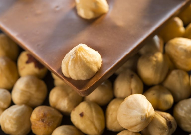 Hazelnut Bar