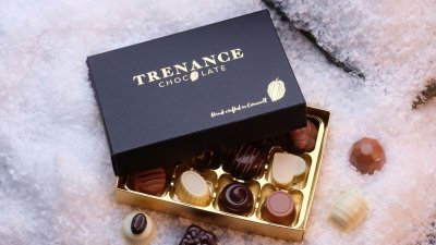 12 Chocolate Box